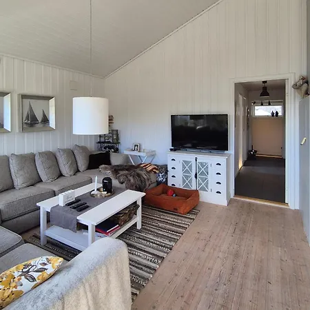 Nice Home In Mosterhamn With Sauna * Mosterhamn