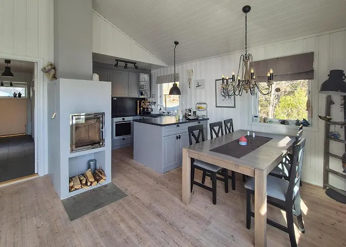 Дом отдыха Lovely In With Sauna Mosterhamn