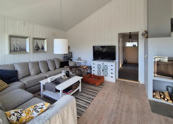 Lovely In With Sauna * Mosterhamn